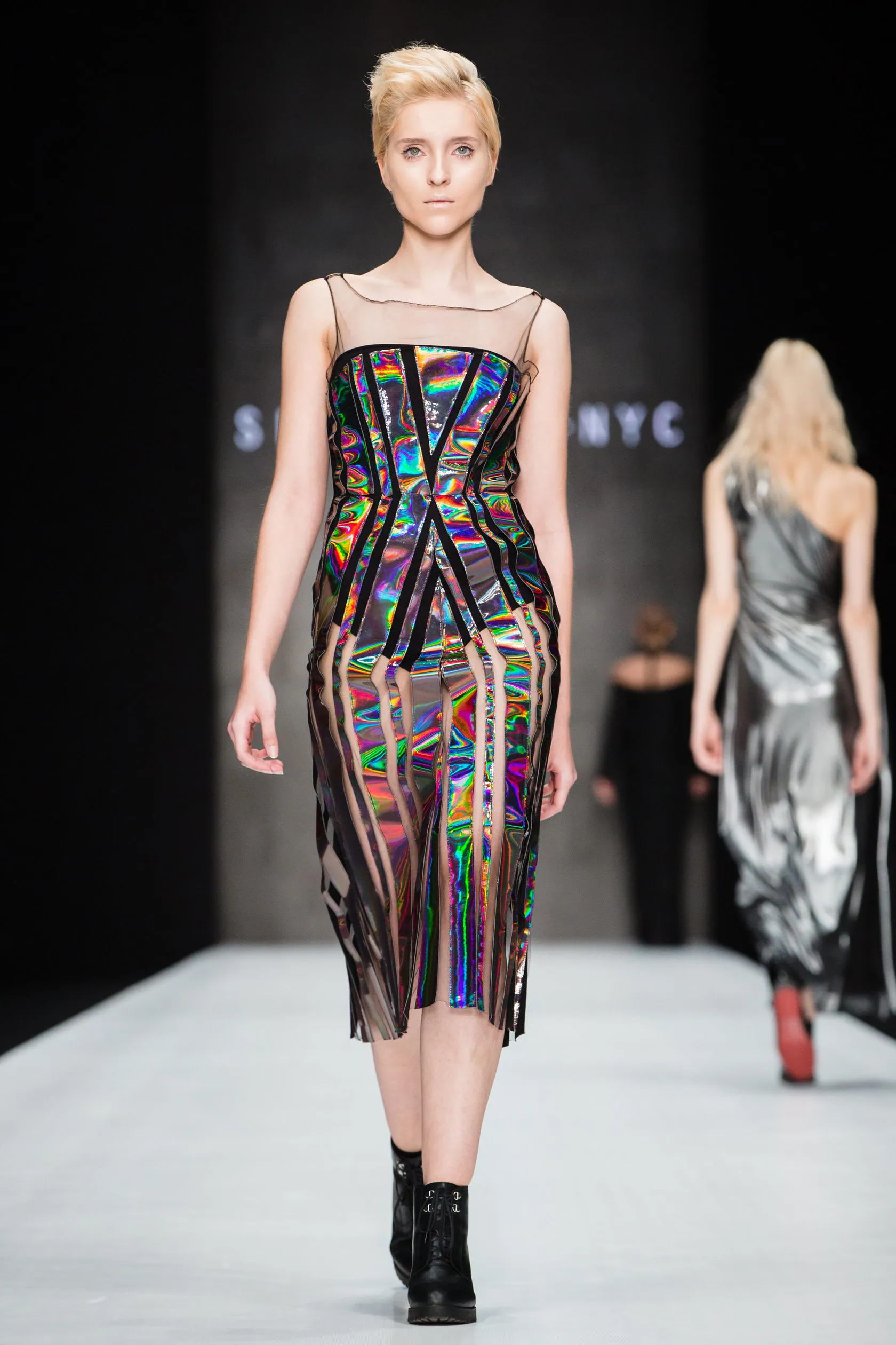 Digital Folding of the World look 5