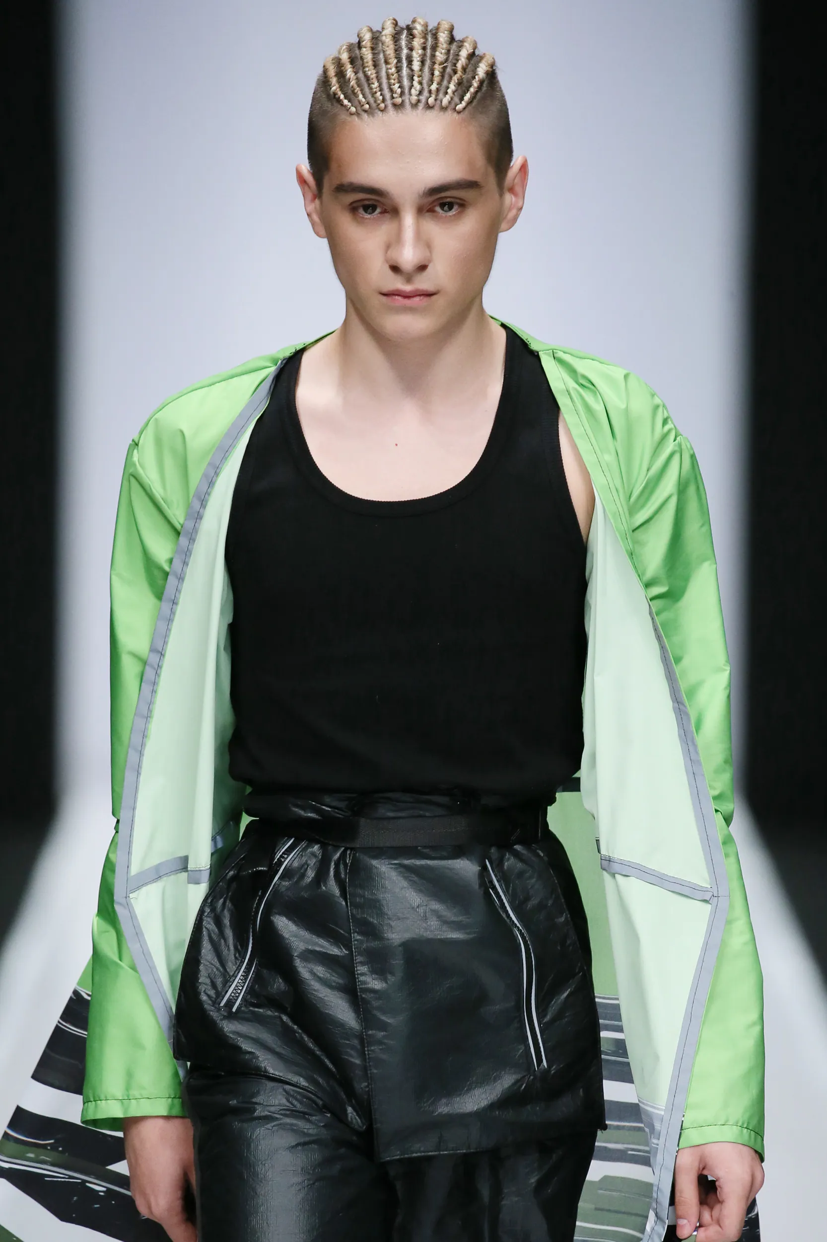 RAY look 30