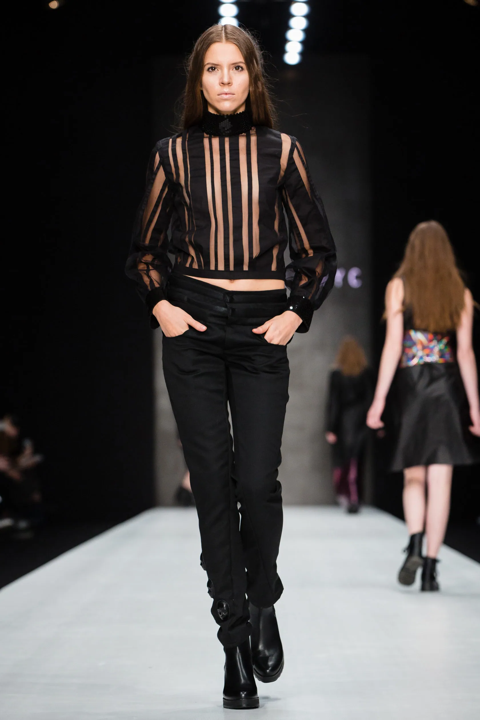 Digital Folding of the World look 15