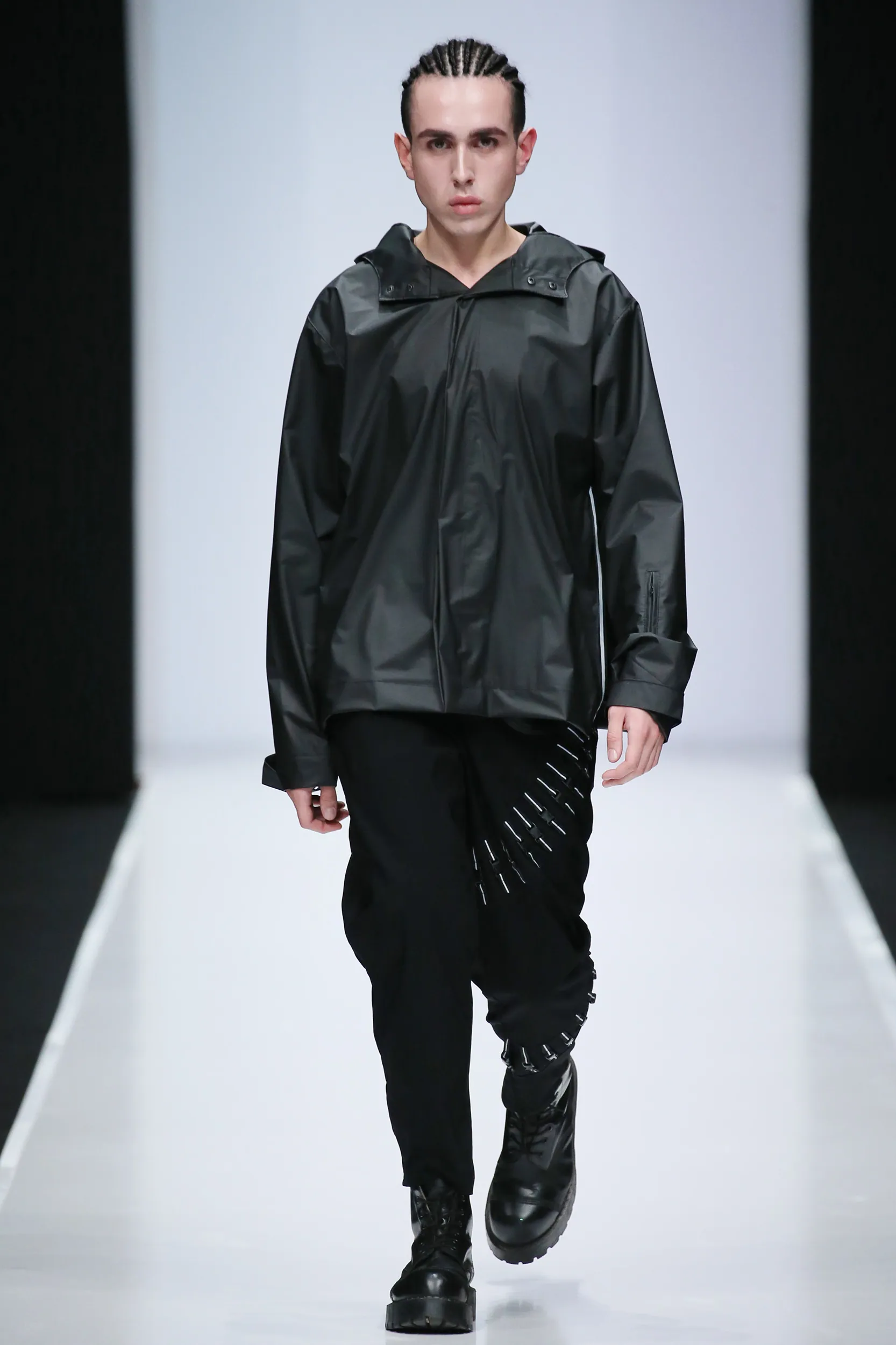 RAY look 33