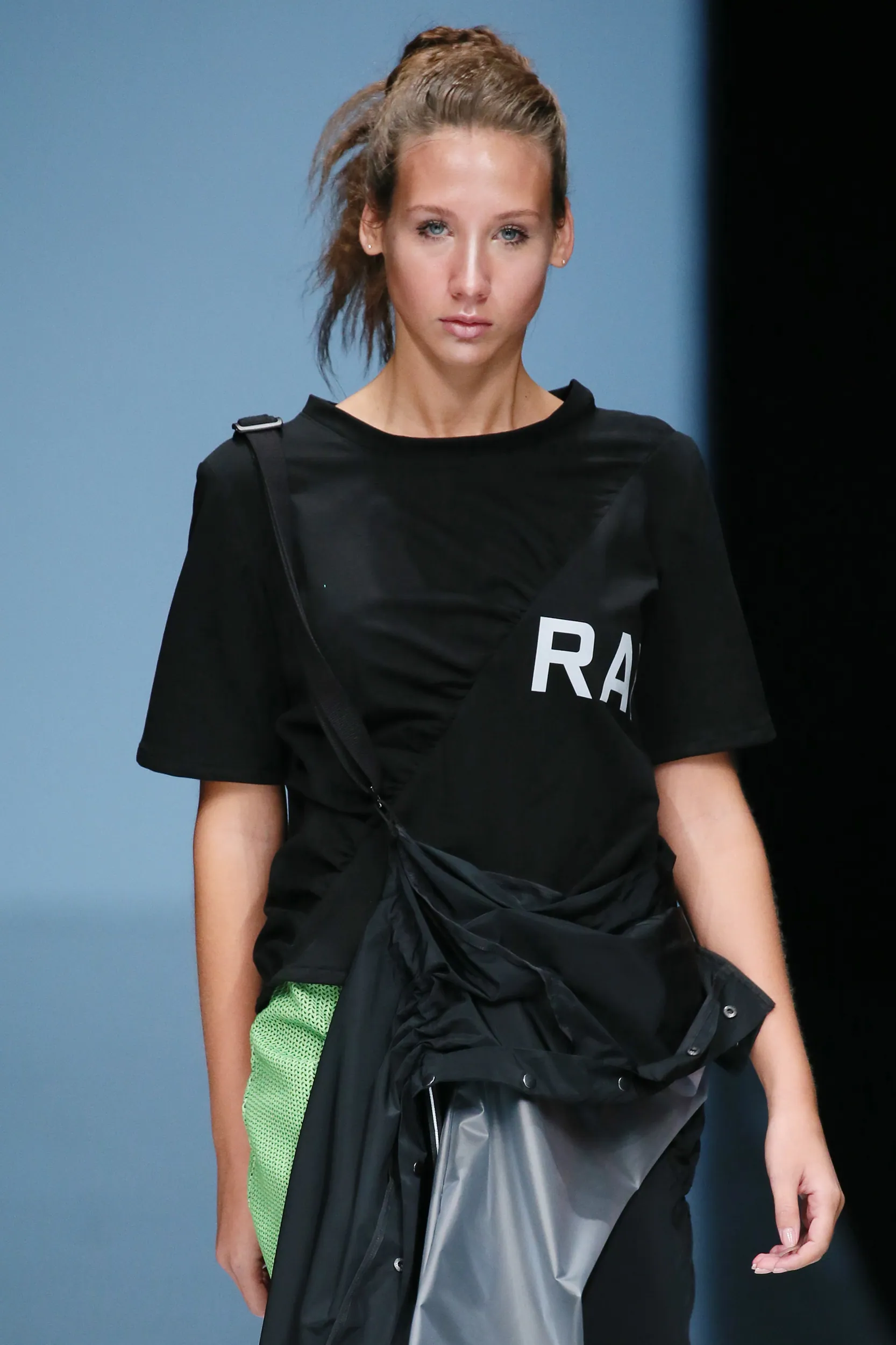 RAY look 32