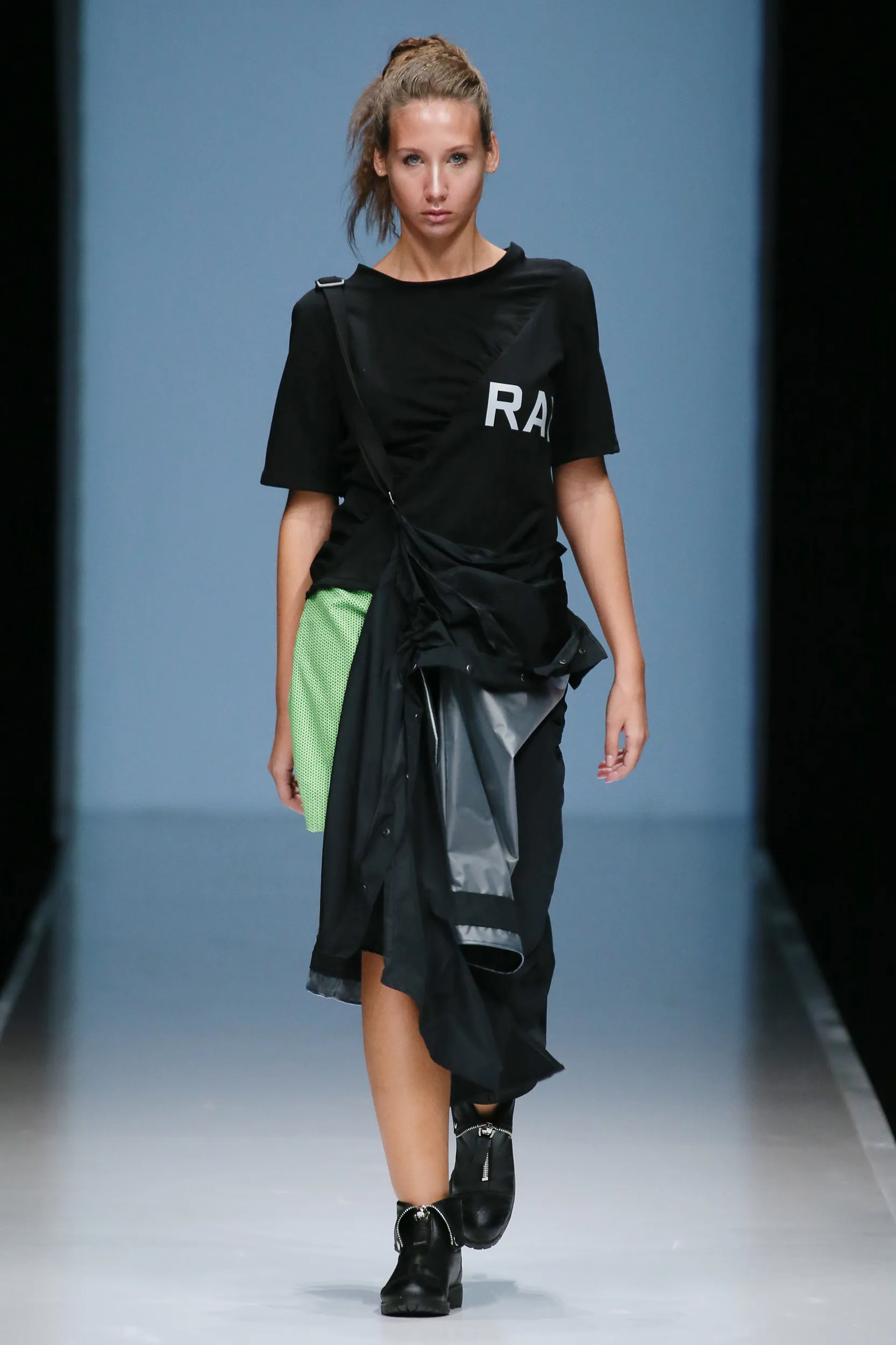 RAY look 31